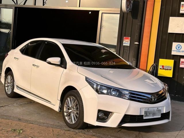 Toyota ALTIS  第2張相片