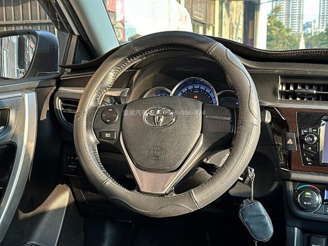 Toyota ALTIS  第11張相片