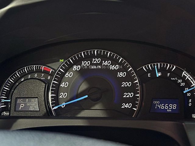 Toyota Camry  第12張相片