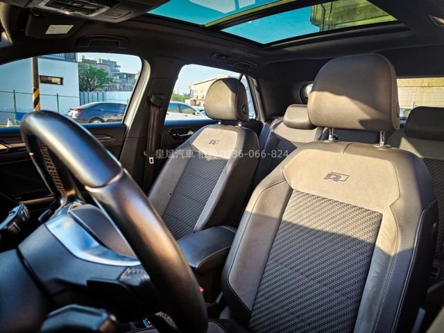 Volkswagen 福斯 T-Roc  第9張相片