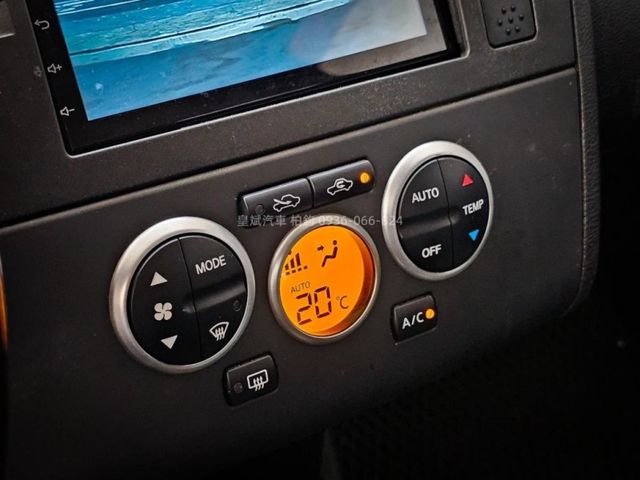 Nissan Tiida  第13張相片