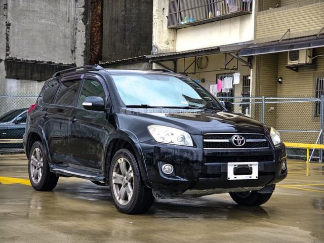 Toyota RAV4  第3張相片