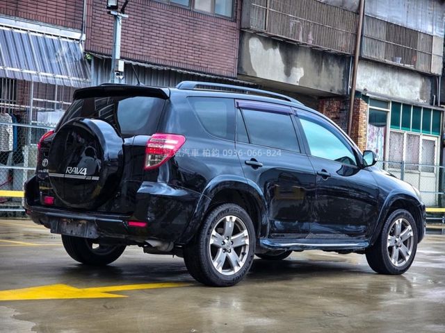 Toyota RAV4  第6張相片