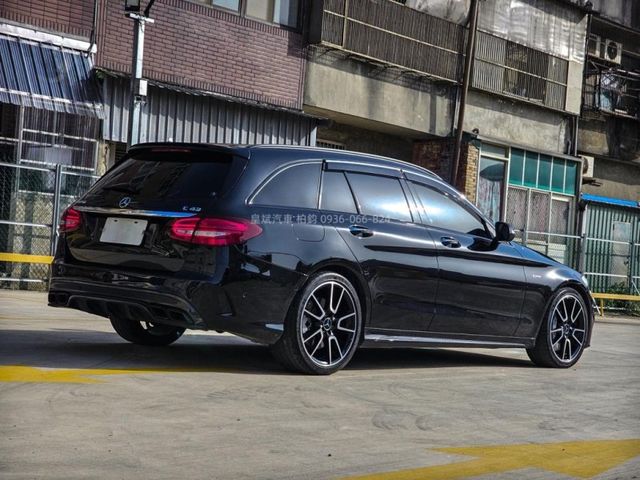 Mercedes-Benz/賓士 C43  第6張相片