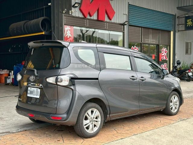 Toyota SIENTA  第3張相片