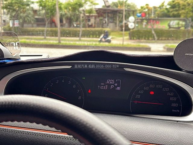 Toyota SIENTA  第11張相片