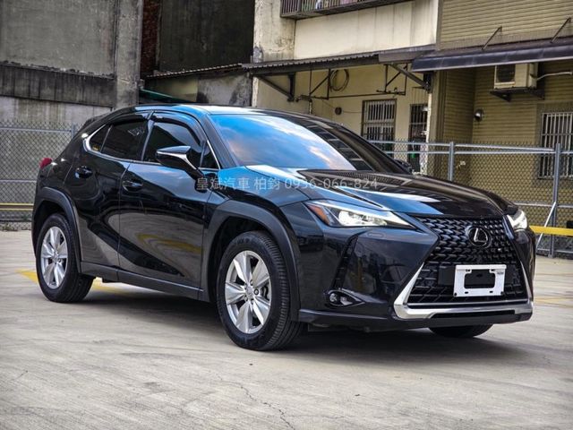 Lexus UX  第2張相片