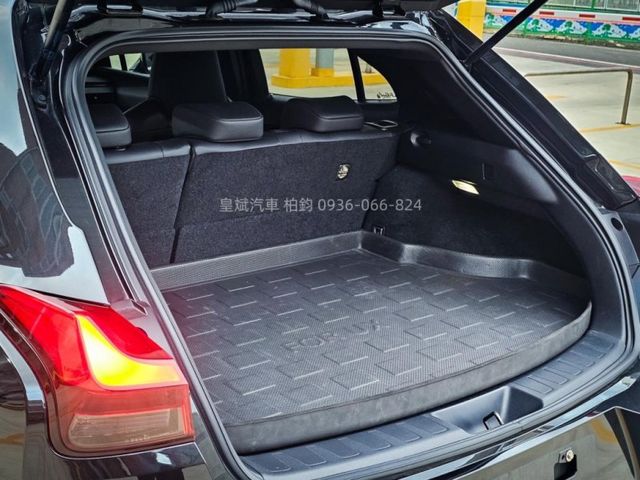 Lexus UX  第14張相片
