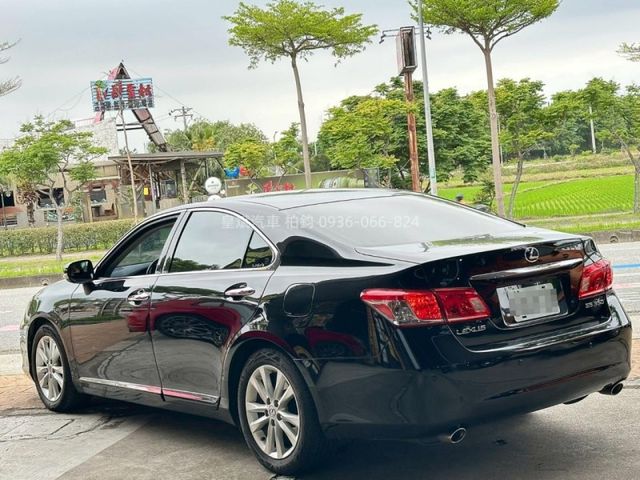 Lexus ES  第3張相片