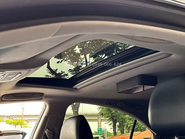 Lexus ES  第7張相片