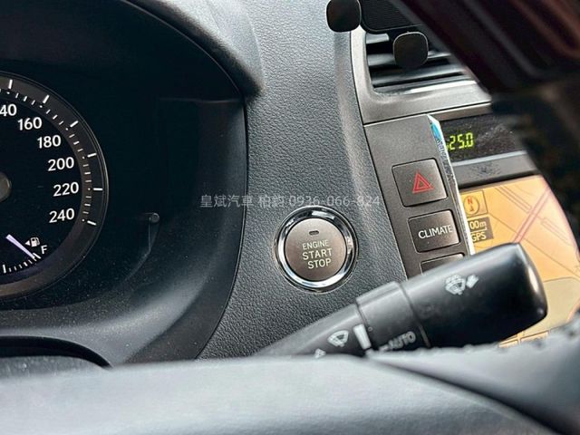 Lexus ES  第13張相片
