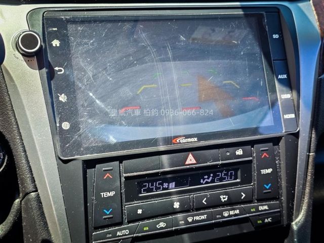 Toyota Camry  第13張相片