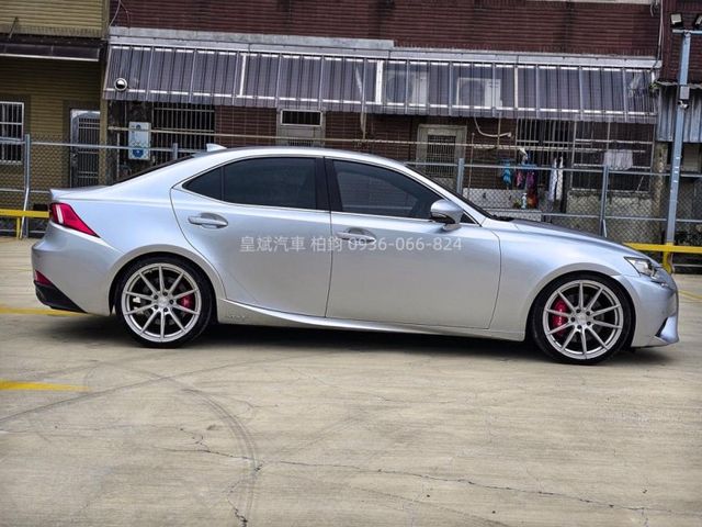 Lexus IS  第3張相片