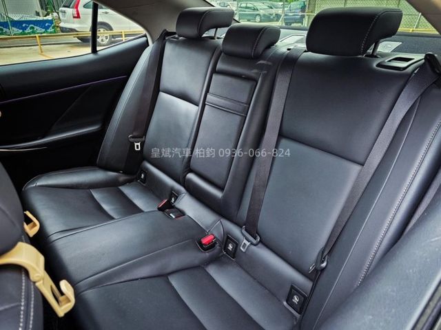 Lexus IS  第10張相片