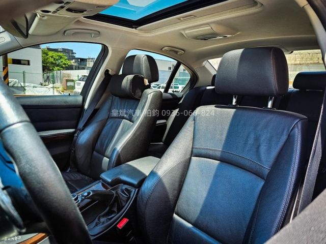 BMW/ 寶馬 323i  第8張相片