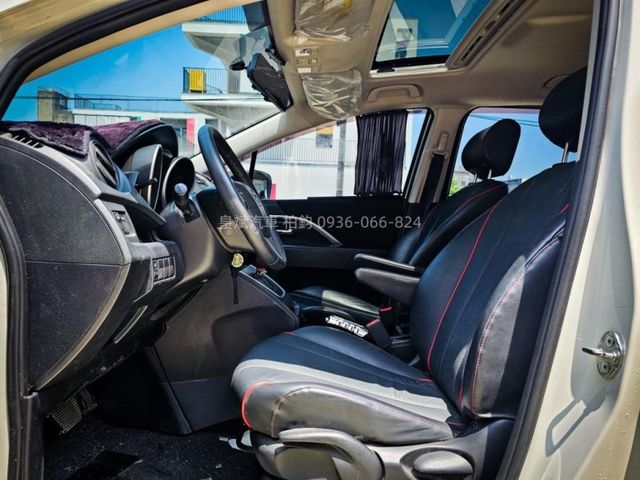 Mazda Mazda5  第10張相片