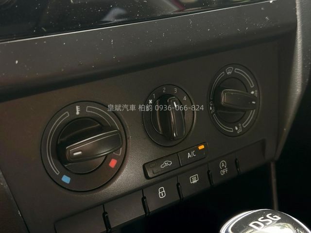 Skoda Rapid  第8張相片