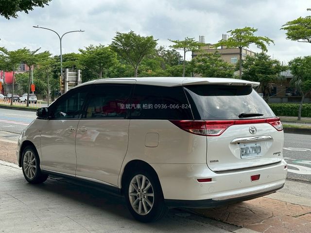 Toyota Previa  第3張相片