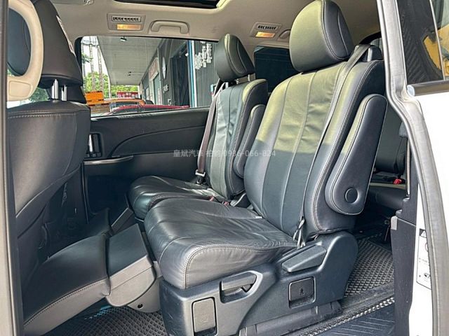 Toyota Previa  第6張相片