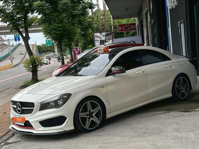 Mercedes-Benz/賓士 CLA250  第1張相片