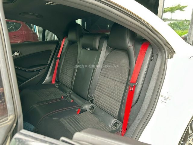 Mercedes-Benz/賓士 CLA250  第8張相片