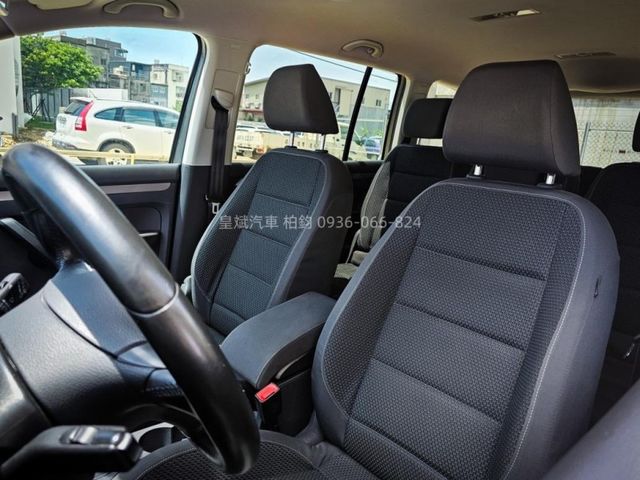 Volkswagen 福斯 Touran  第6張相片