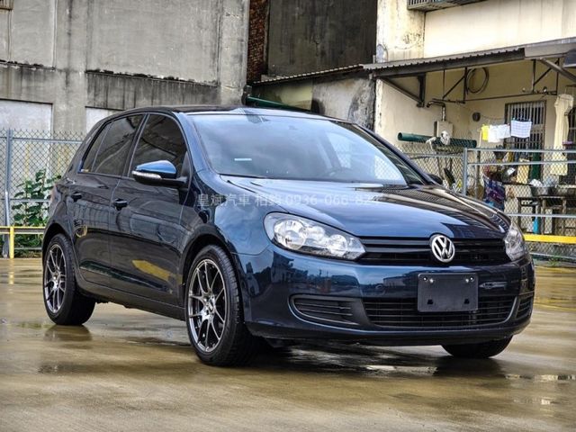 2011年Golf ！稀有跑少只跑四萬！後座分離座椅／改裝輪圈  第3張相片
