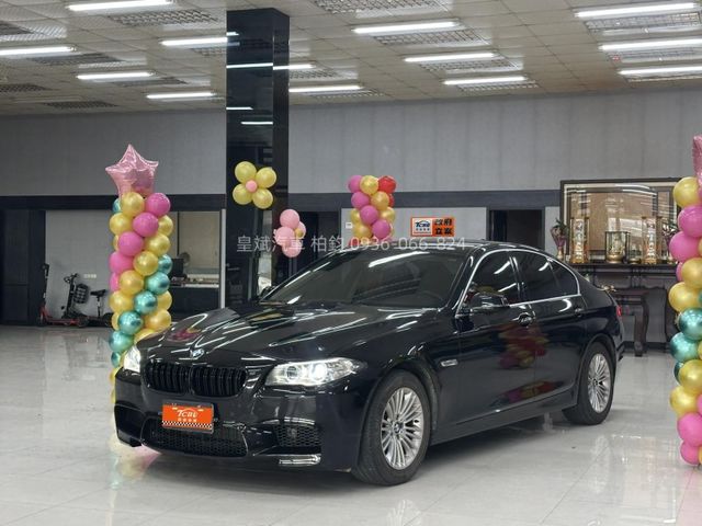 2015年520i 總代理/HID頭燈/改M-sport空力套件  第1張相片