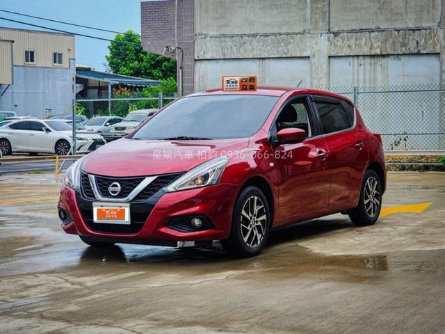 Nissan Tiida  第1張相片