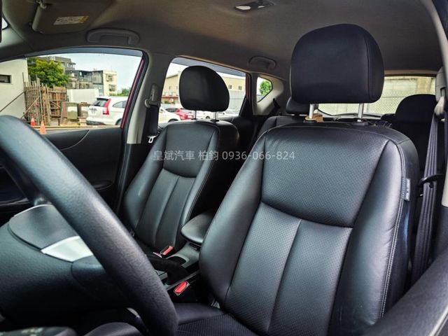 Nissan Tiida  第6張相片