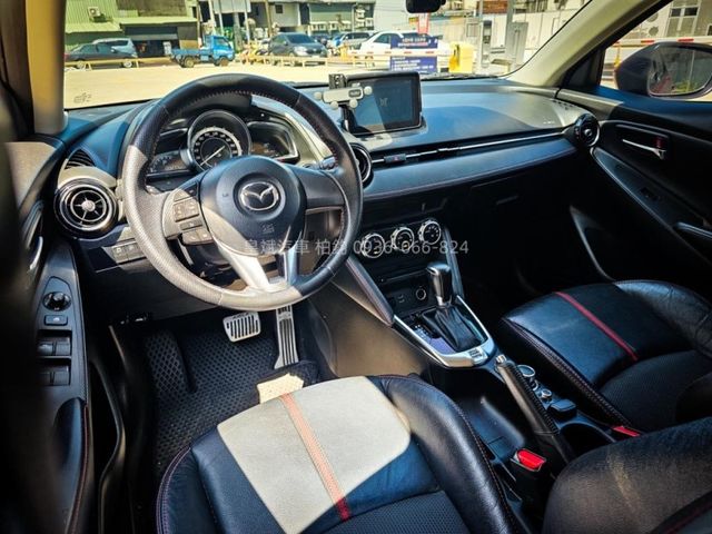 Mazda Mazda2  第10張相片