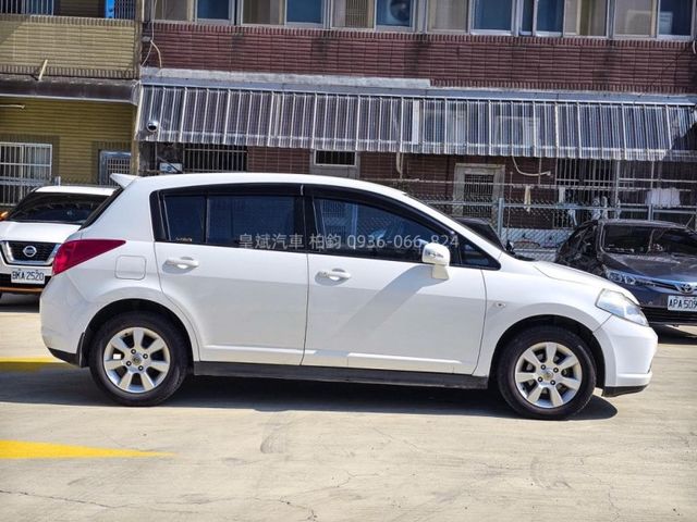 Nissan Tiida  第5張相片
