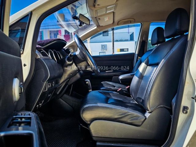 Nissan Tiida  第9張相片