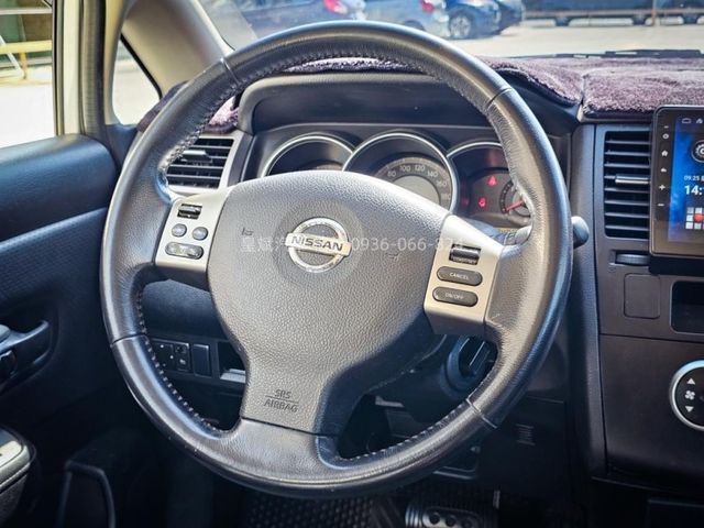 Nissan Tiida  第13張相片