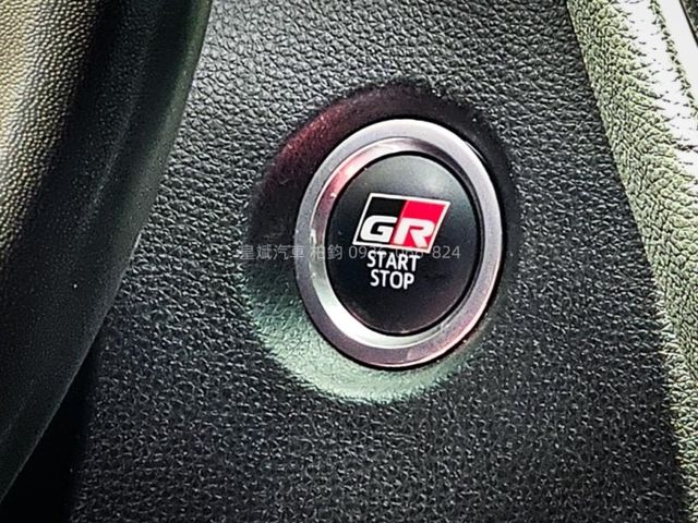 Toyota ALTIS  第13張相片