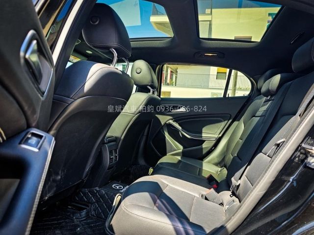 Mercedes-Benz/賓士 GLA250  第14張相片