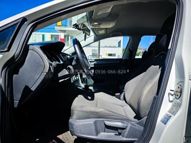 Volkswagen 福斯 Golf  第8張相片