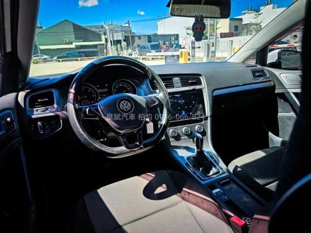 Volkswagen 福斯 Golf  第10張相片
