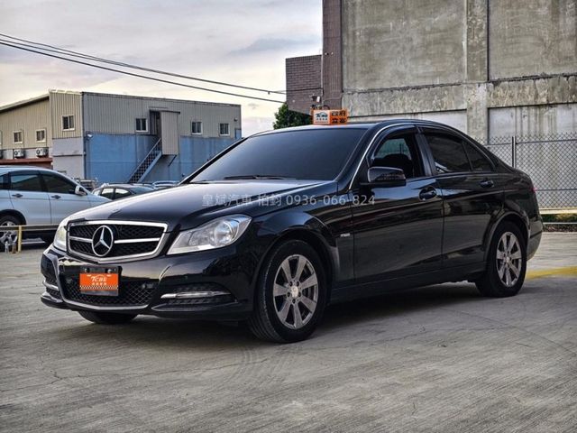 Mercedes-Benz/賓士 C180  第1張相片