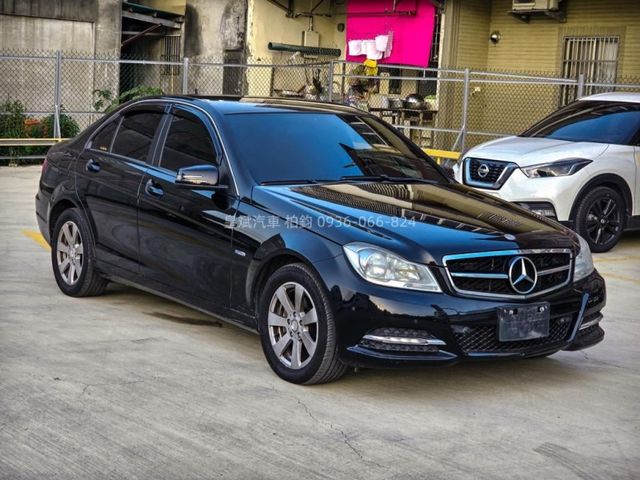 Mercedes-Benz/賓士 C180  第2張相片