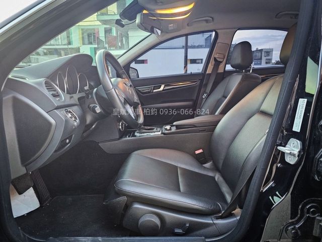 Mercedes-Benz/賓士 C180  第9張相片