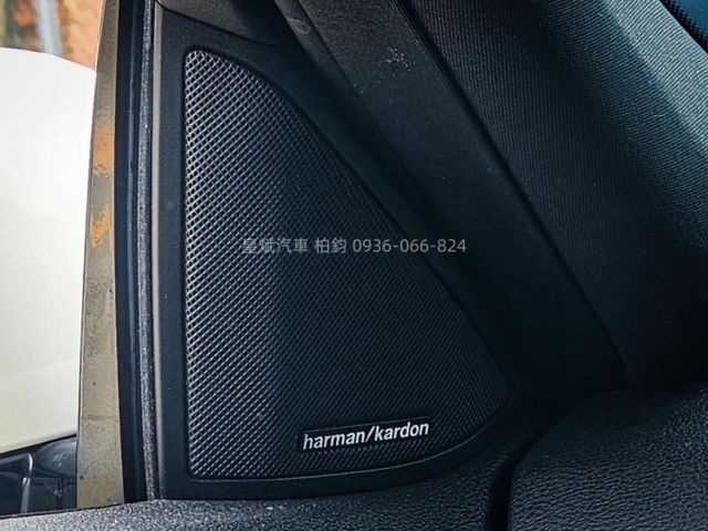 2011年E350 AMG/全景天窗/HK音響/IKEY/摸門/顯影/雷達/HID頭燈/電尾門/電熱椅/電動記憶椅  第3張相片