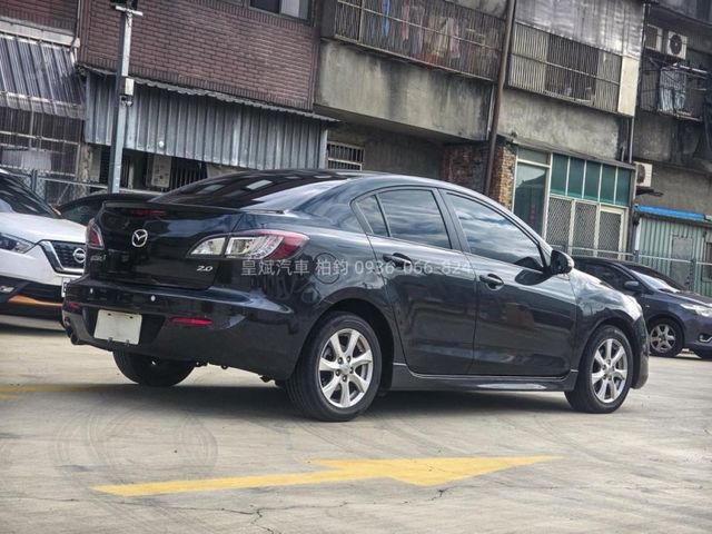 Mazda Mazda3  第5張相片