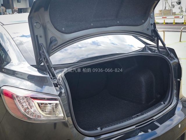 Mazda Mazda3  第10張相片