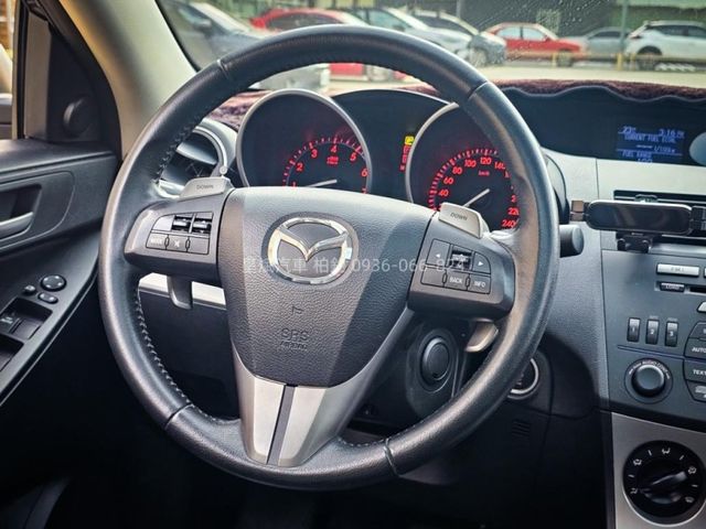 Mazda Mazda3  第11張相片