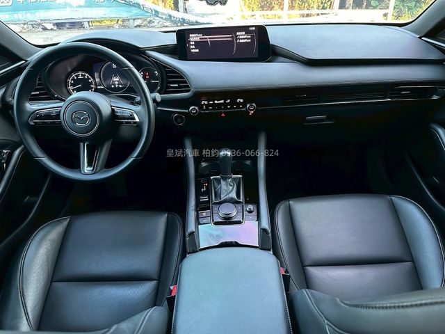 Mazda Mazda3  第12張相片