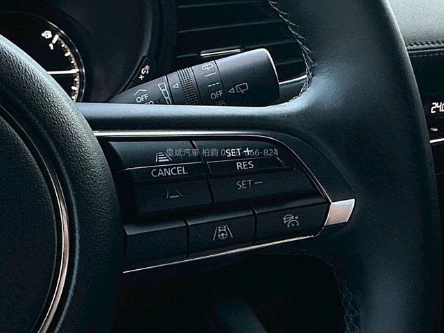 Mazda Mazda3  第14張相片