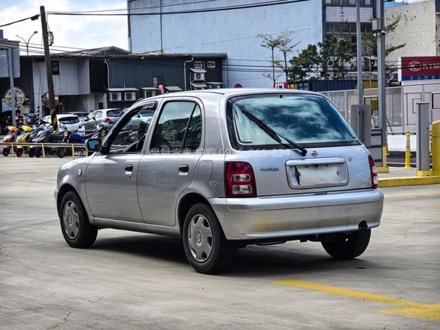 Nissan March  第7張相片