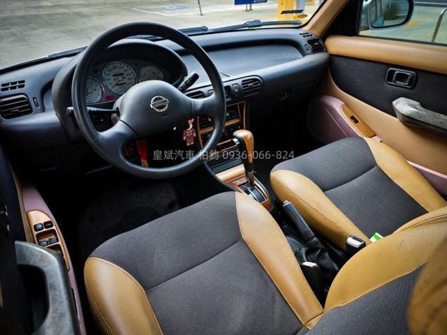 Nissan March  第15張相片