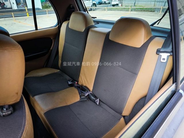 Nissan March  第17張相片